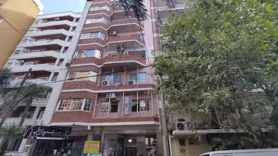 Departamento de 1 ambiente con frente en Ramos Mejía Sur