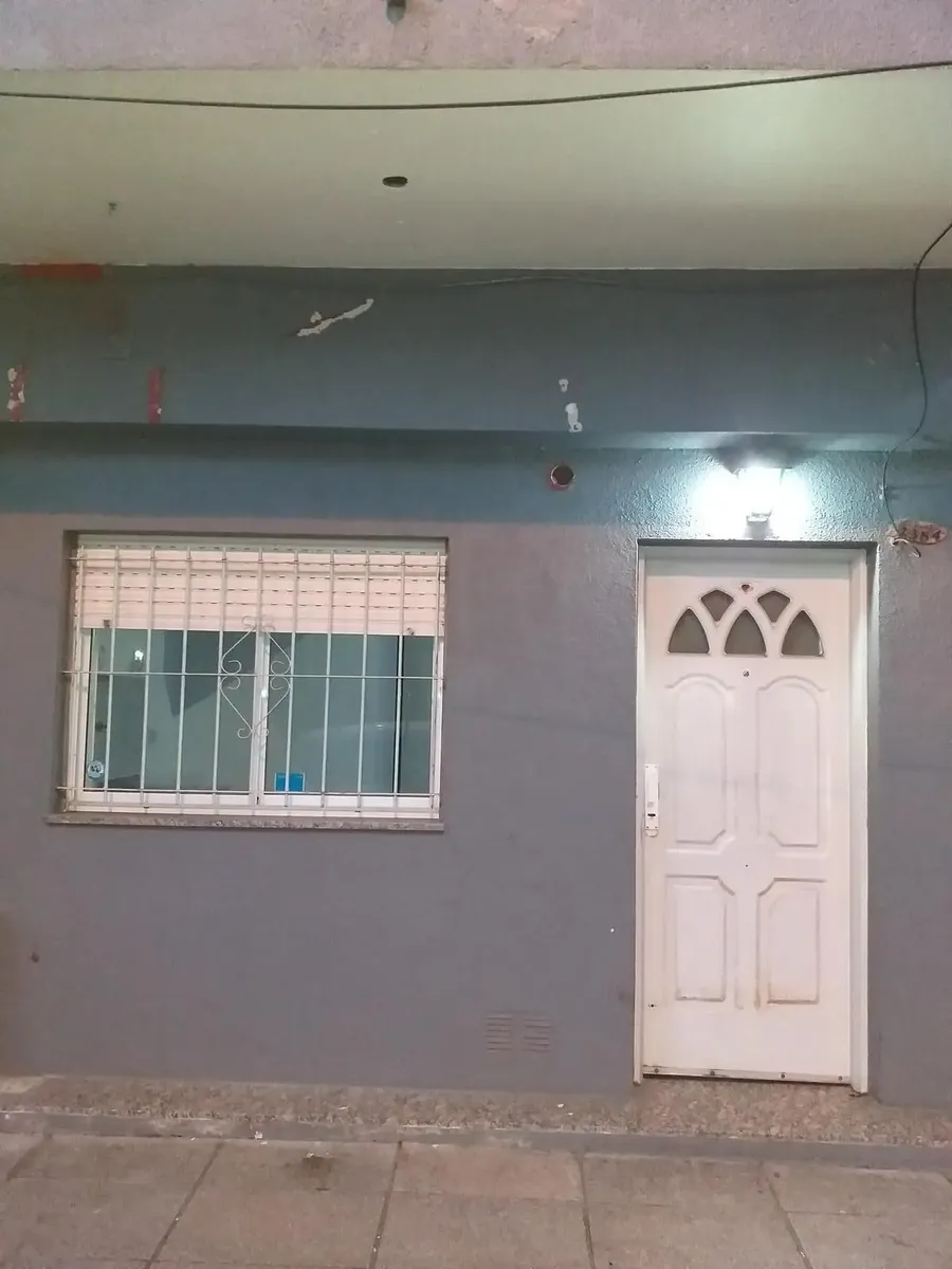 Apartamento de um ambiente de frente em Ramos Mejía Sur