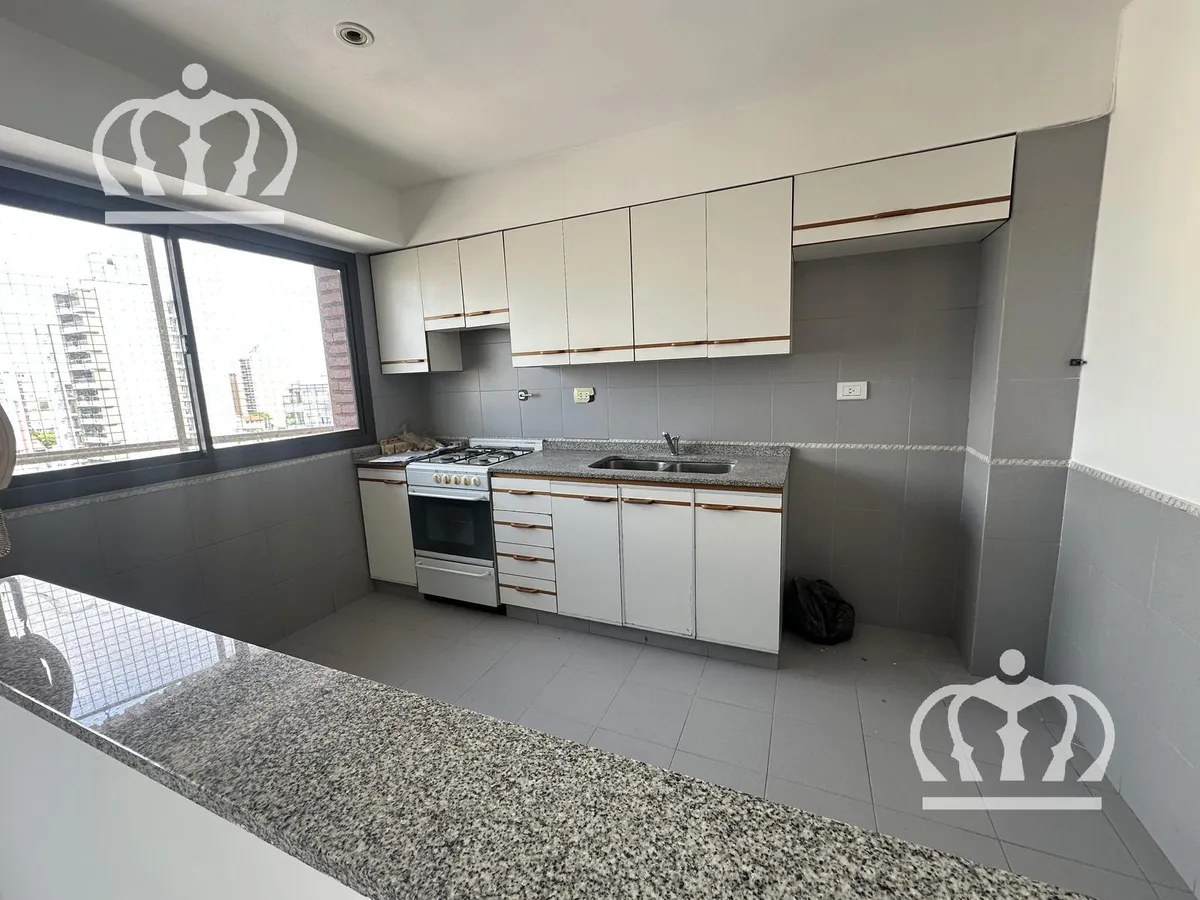 Apartamento de 2 ambientes com 1 quarto em Lanús este