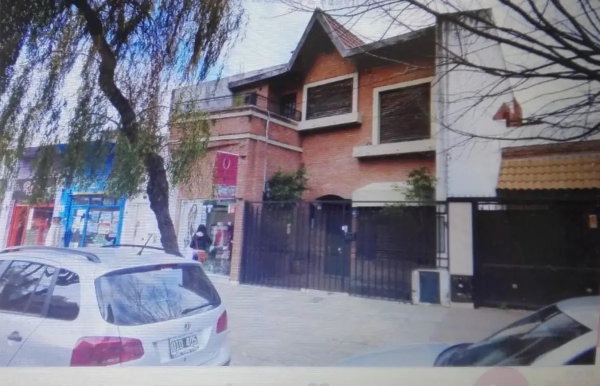 Casa de 2 plantas en Monte Castro