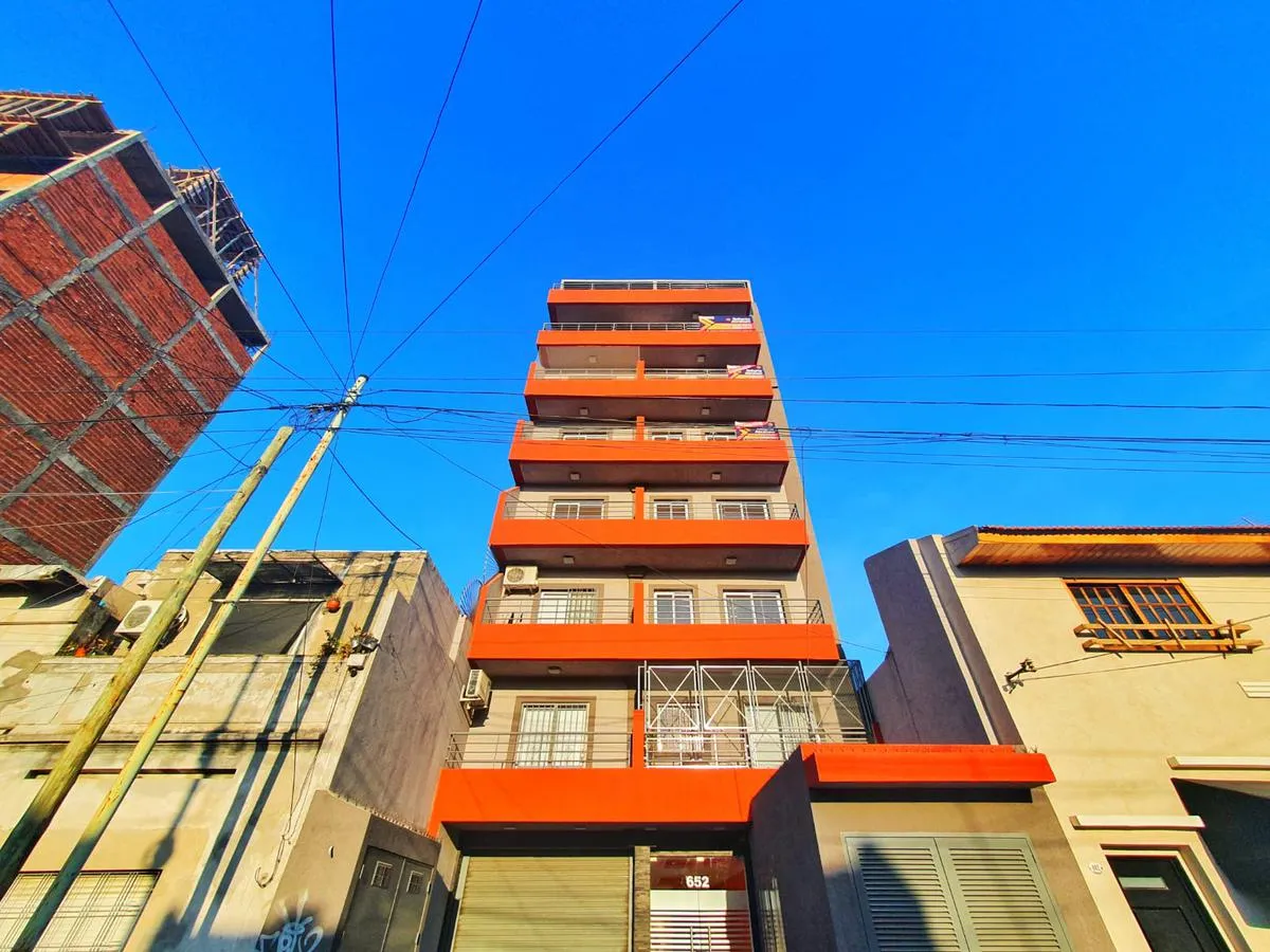 Apartamento de 1 dormitório novo em Valentín Alsina