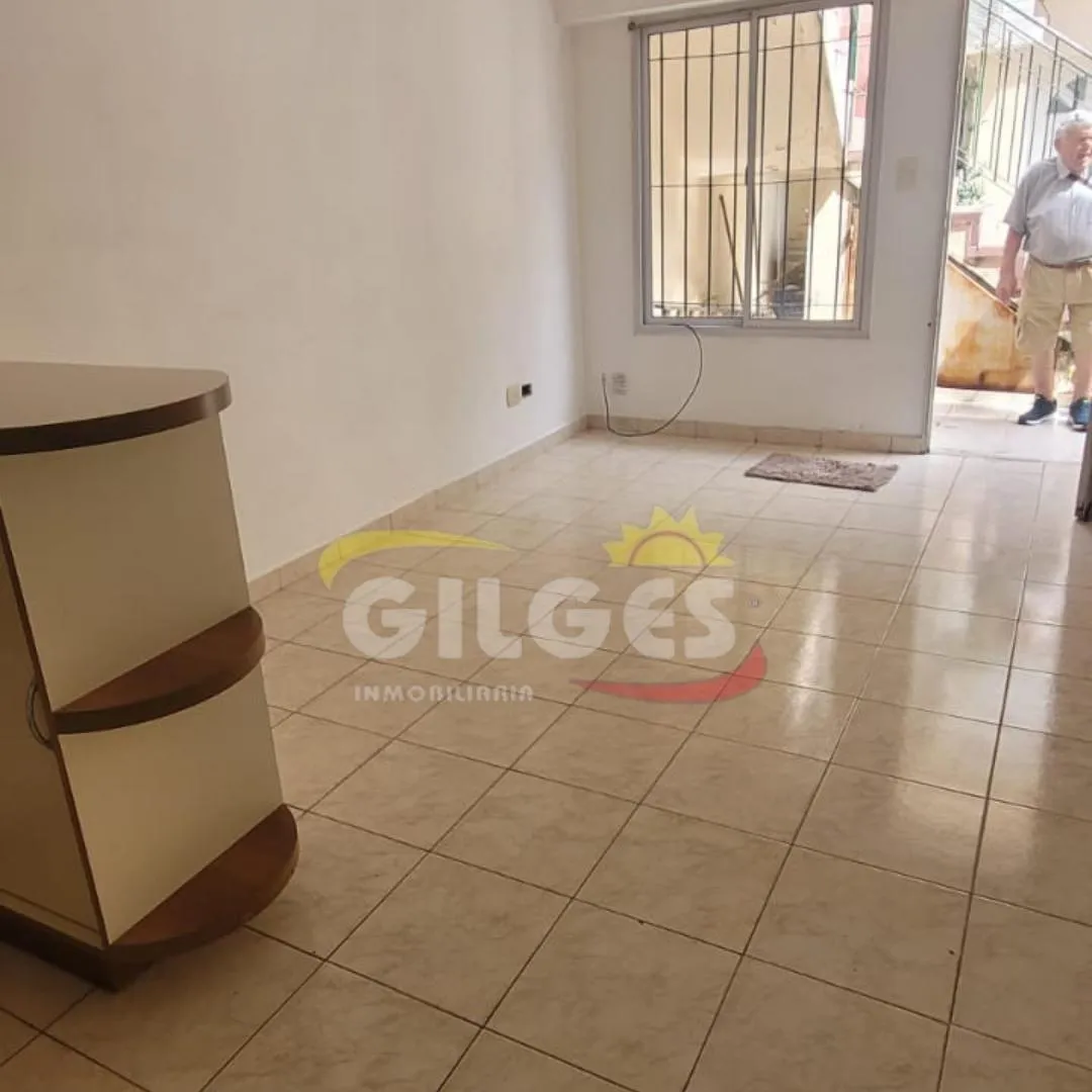 Ground-floor two-room apartment in Ramos Mejía
