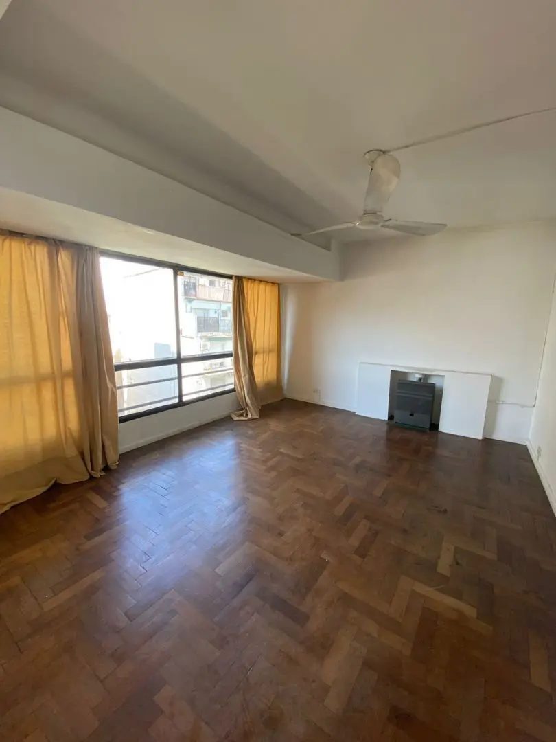 Apartamento de dois ambientes de 1 quarto no último andar em Recoleta