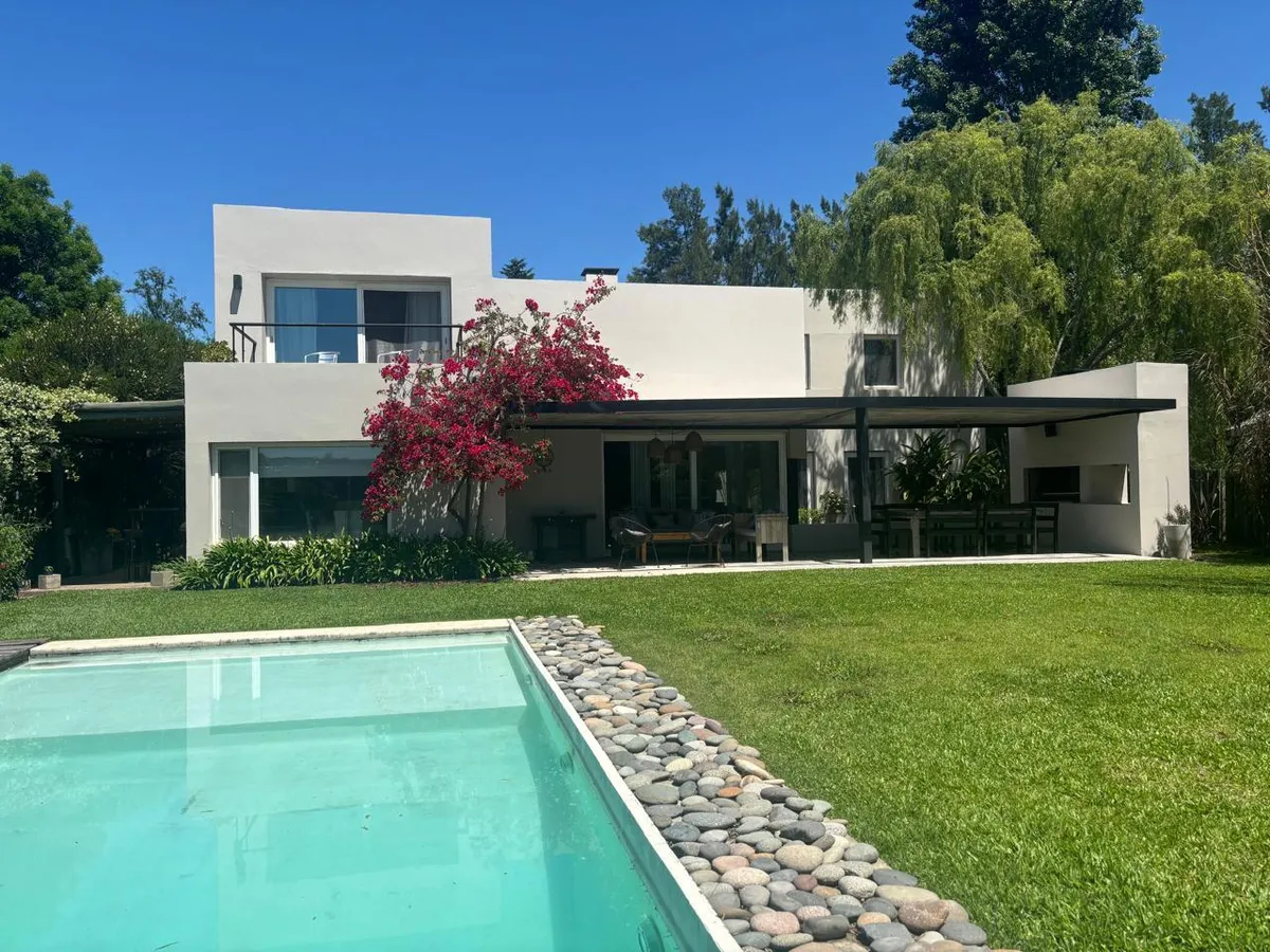 House with 5 bedrooms in La Laguna, Tigre