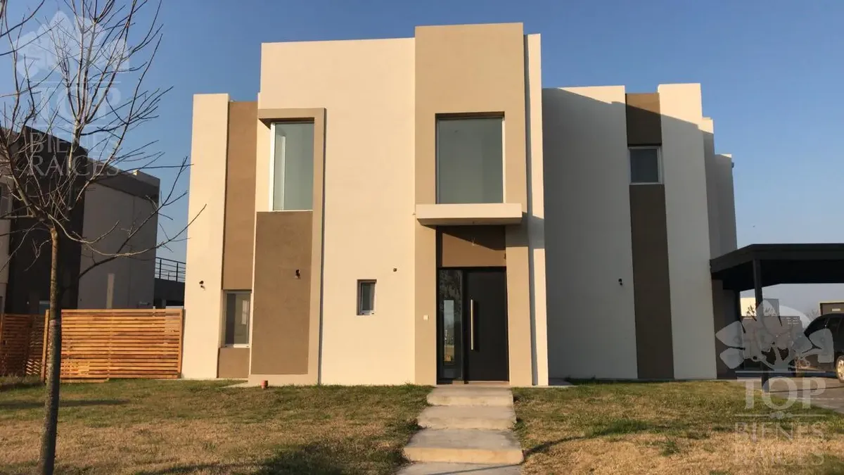 Four-bedroom house in El Cantón - Islas
