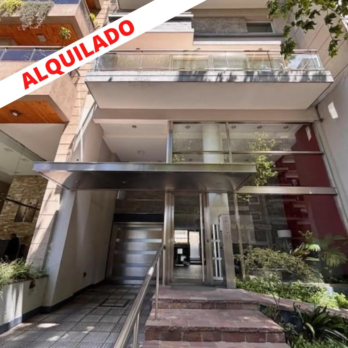 Three-bedroom duplex apartment in Lomas de Zamora