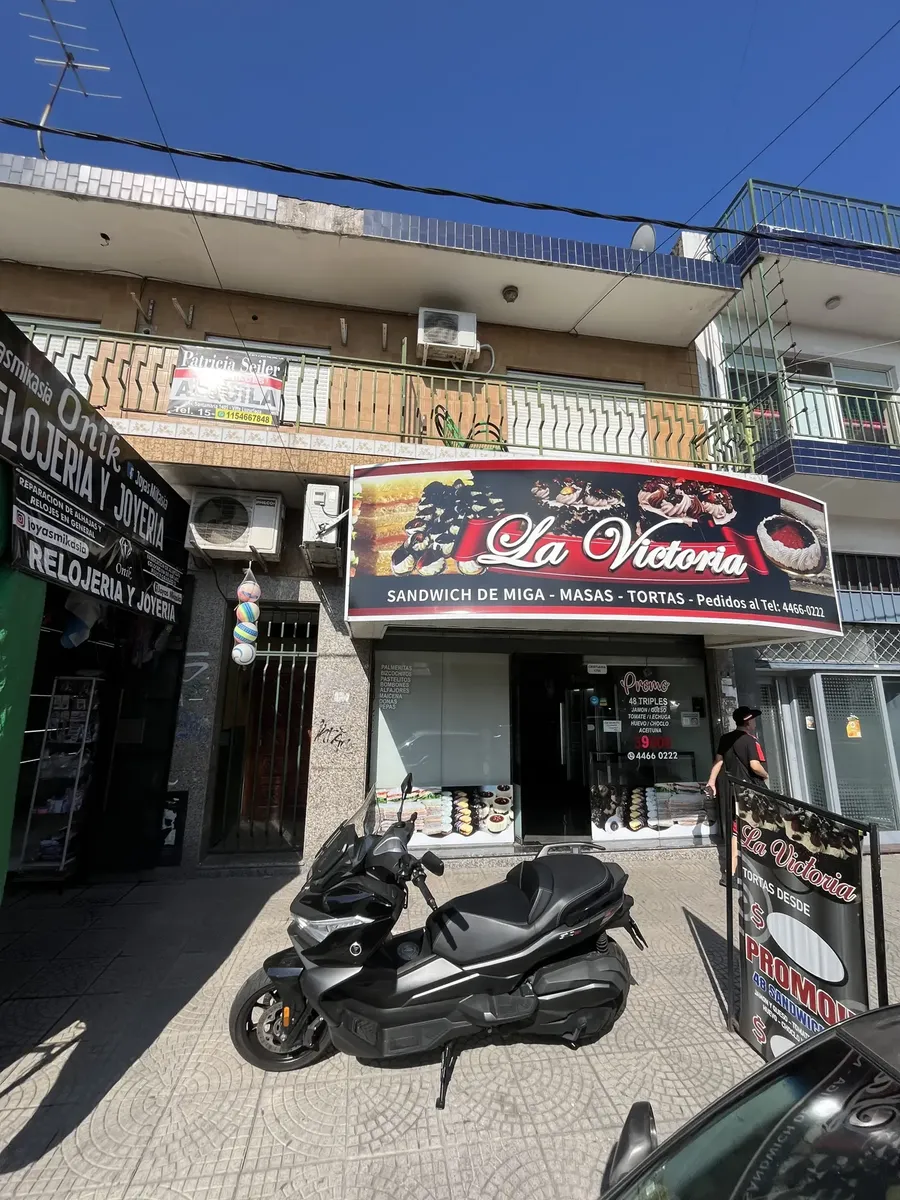 Three-room apartment in Isidro Casanova