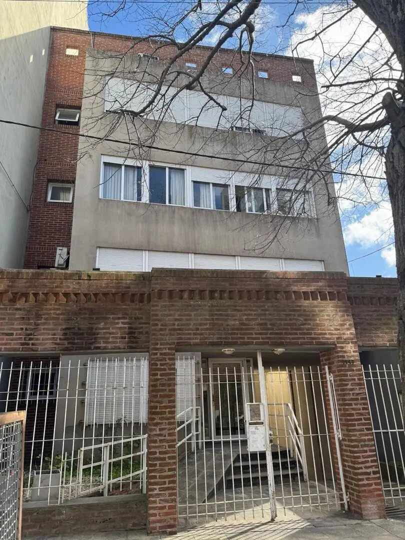 Departamento de 3 ambientes con 2 dormitorios en La Plata