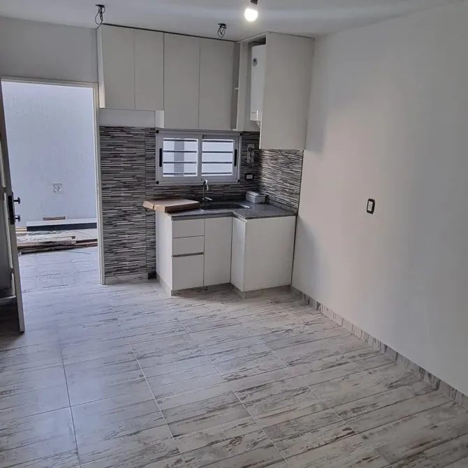 Three-room apartment for rent in Temperley
