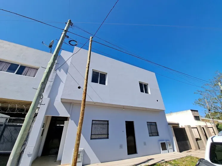 Apartamento térreo com 1 dormitório em Buenos Aires