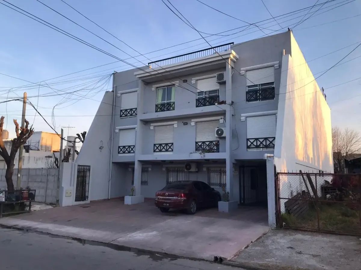 Apartamento de dois ambientes com 1 quarto em José C. Paz