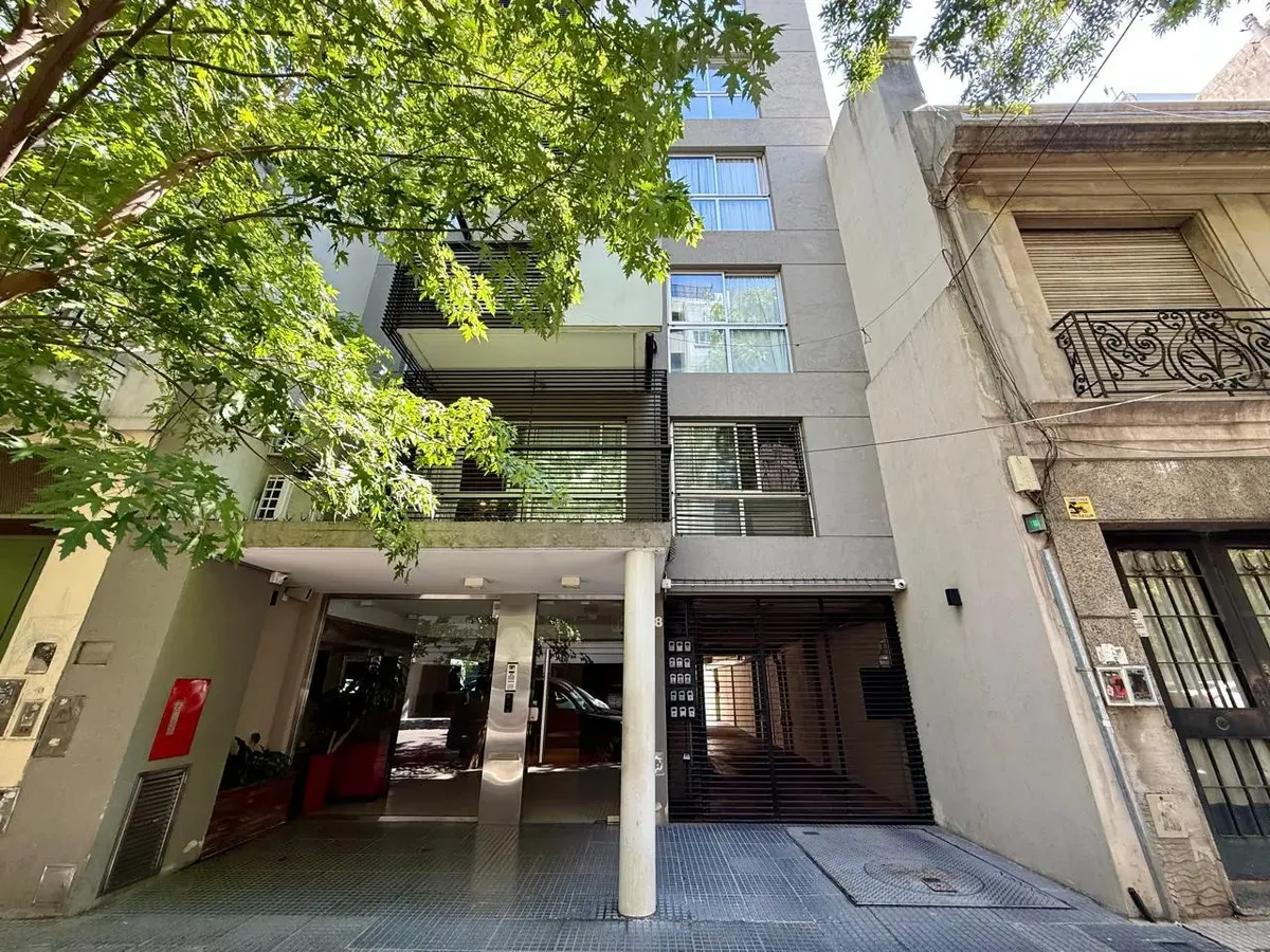 Apartamento de dois ambientes com vaga de garagem fixa em Palermo Hollywood