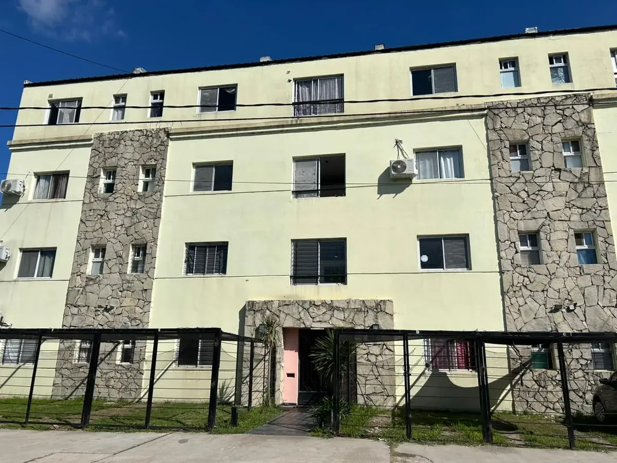 Departamento En Alquiler En Pilar