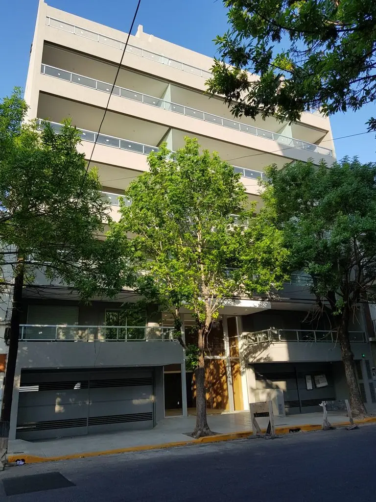 Brand new 1-bedroom apartment with balcony in Villa del Parque