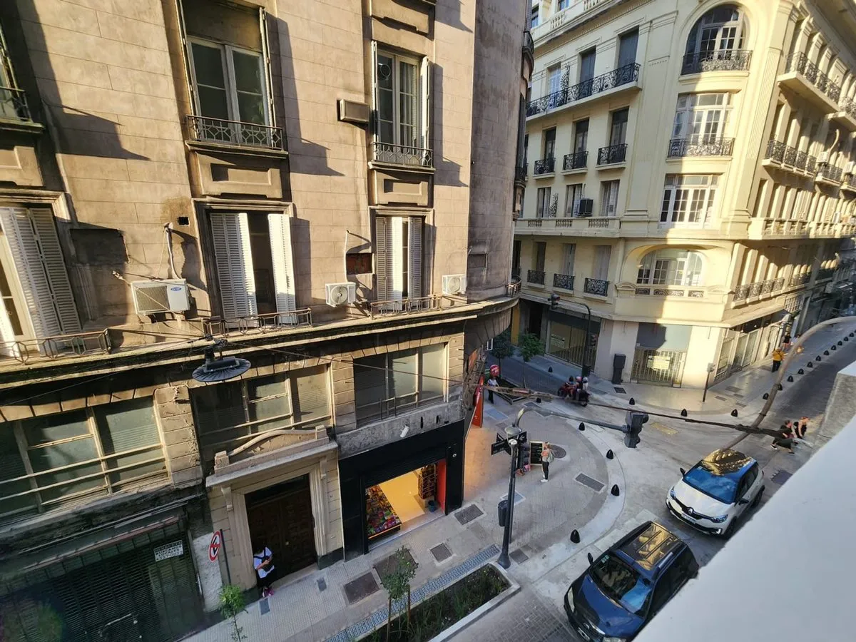 Квартира-студия в San Nicolás с балконом на улицу