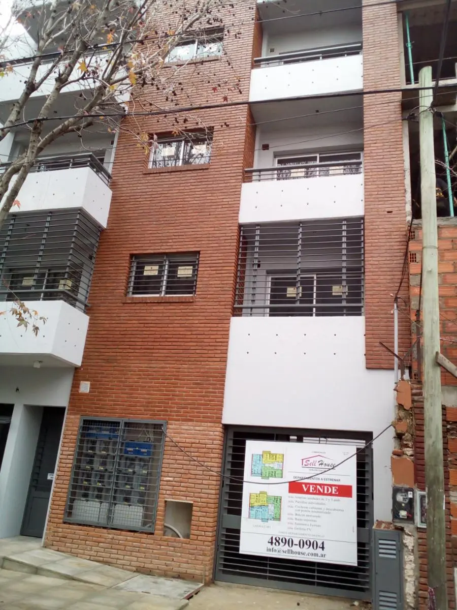 Departamento de 2 ambientes con cochera fija en San Fernando