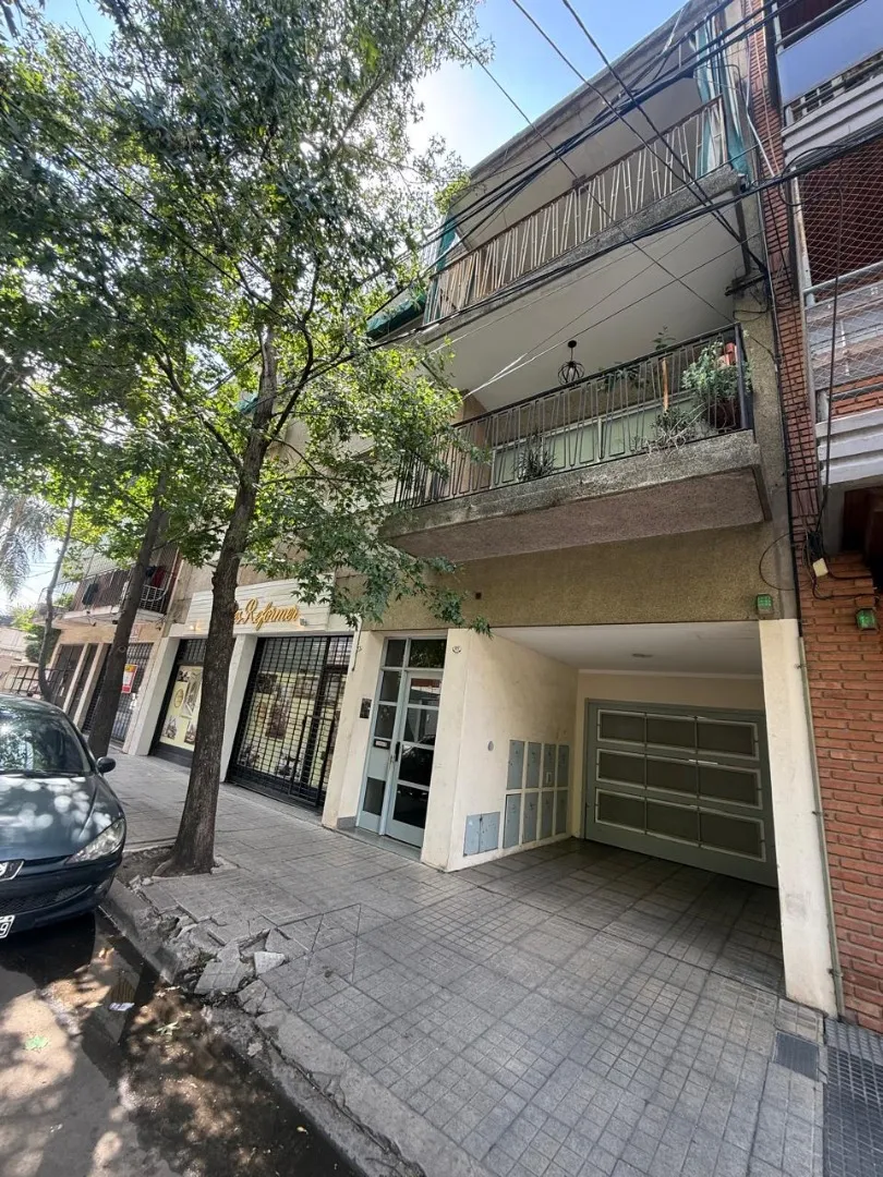 Departamento de 3 ambientes en Castelar Norte