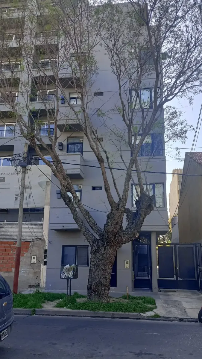 Квартира-студия без мебели в Lanús