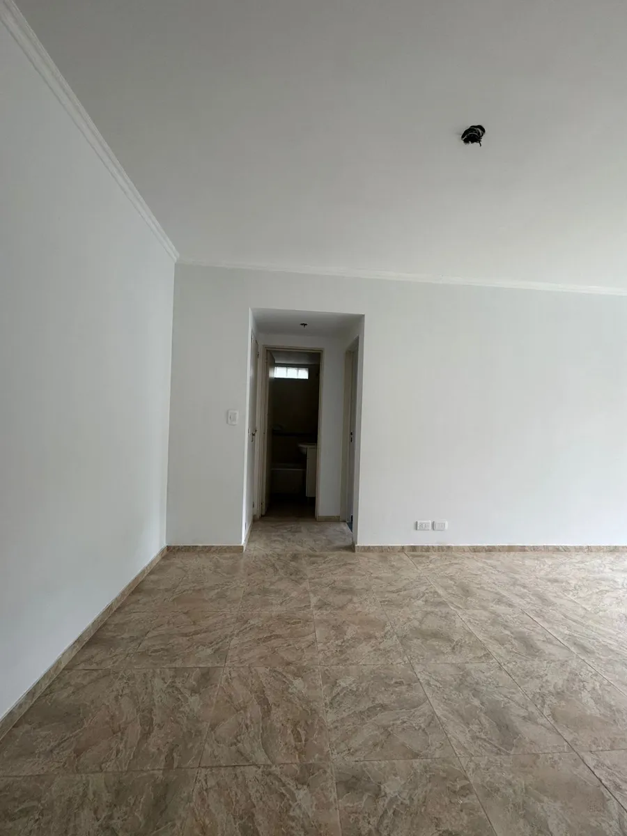 Однокомнатная квартира в аренду в Villa Urquiza с балконом