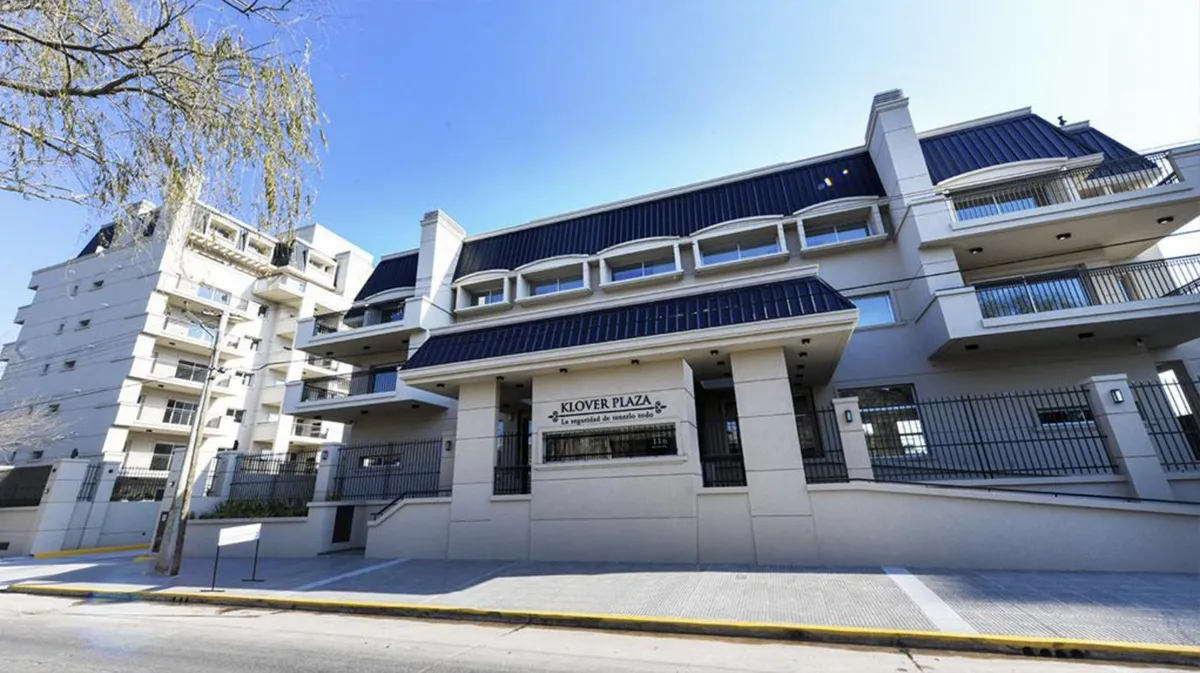 Furnished two-bedroom apartment in Quilmes