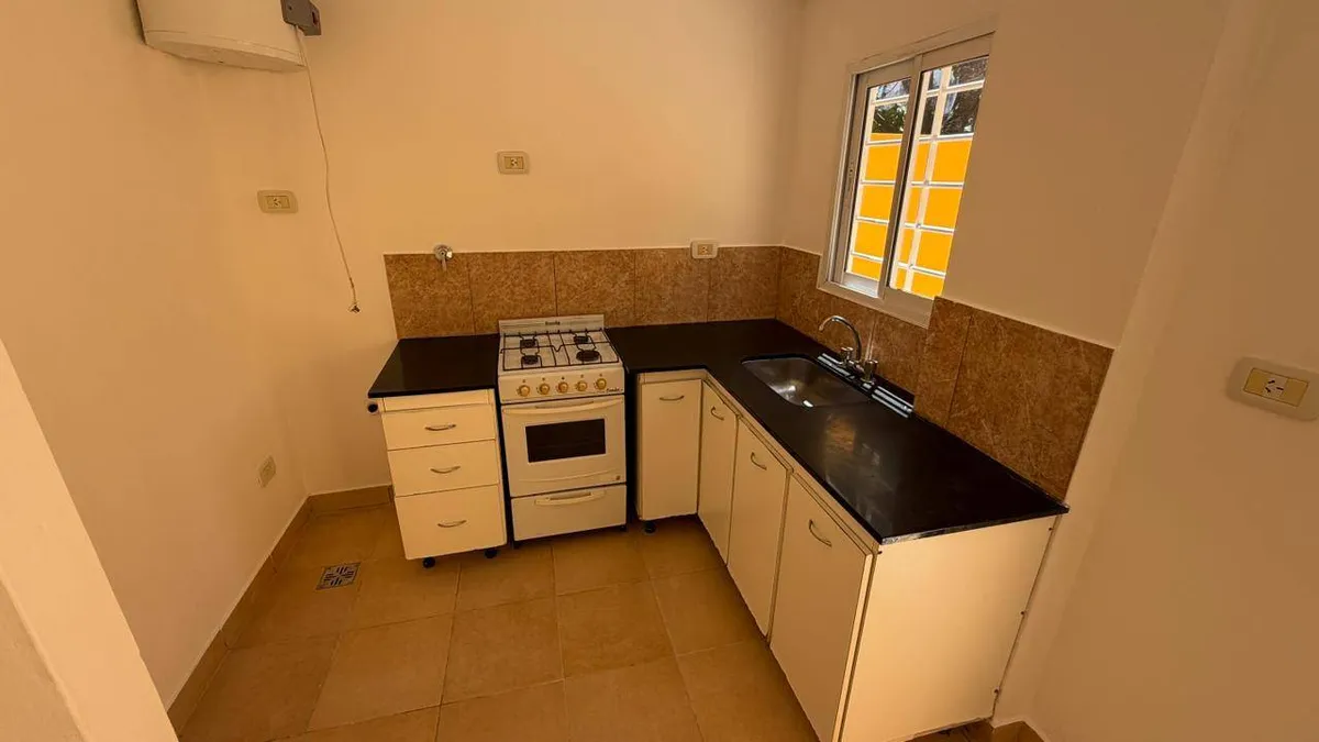 Аренда квартиры с 1 спальней и внутренним двориком в Lomas del Palomar