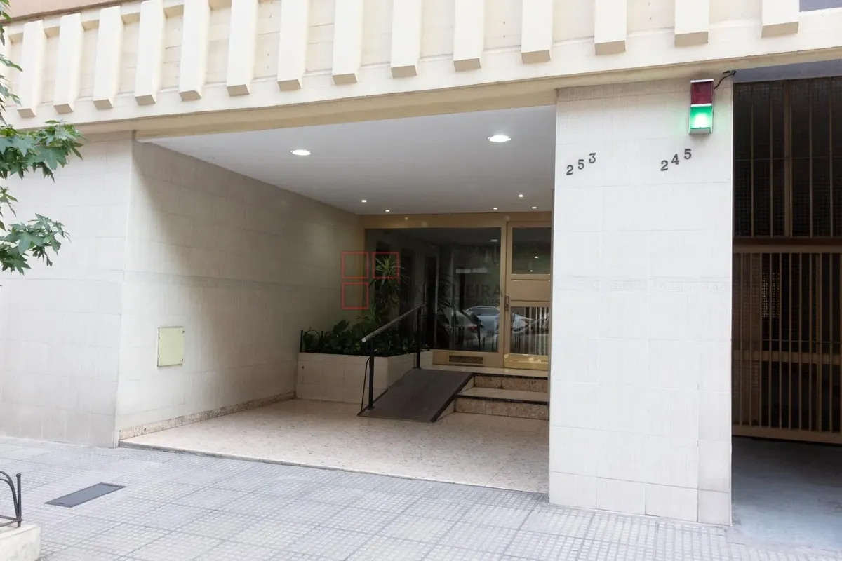 Departamento de 2 ambientes al contrafrente en Villa Crespo