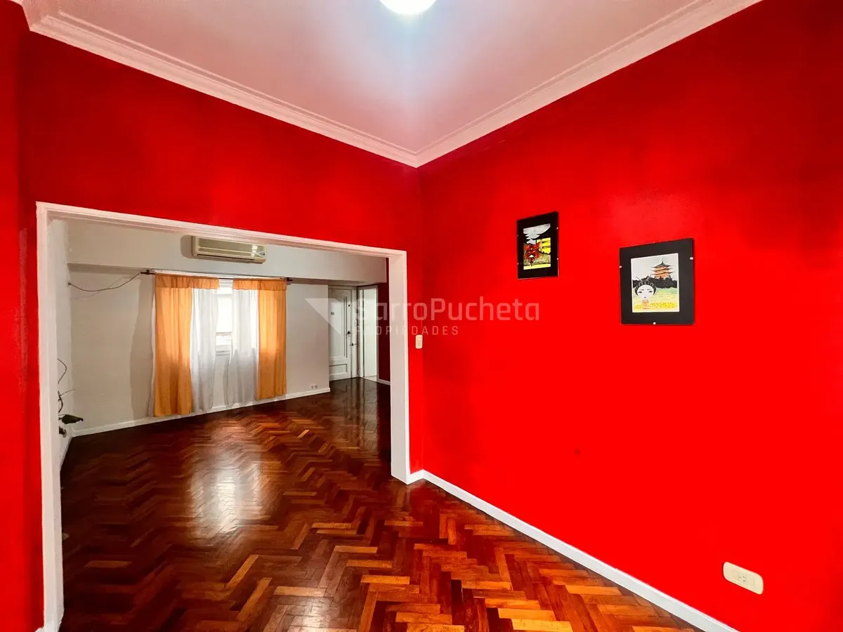 Apartamento de 3 ambientes com 2 quartos em Morón Norte