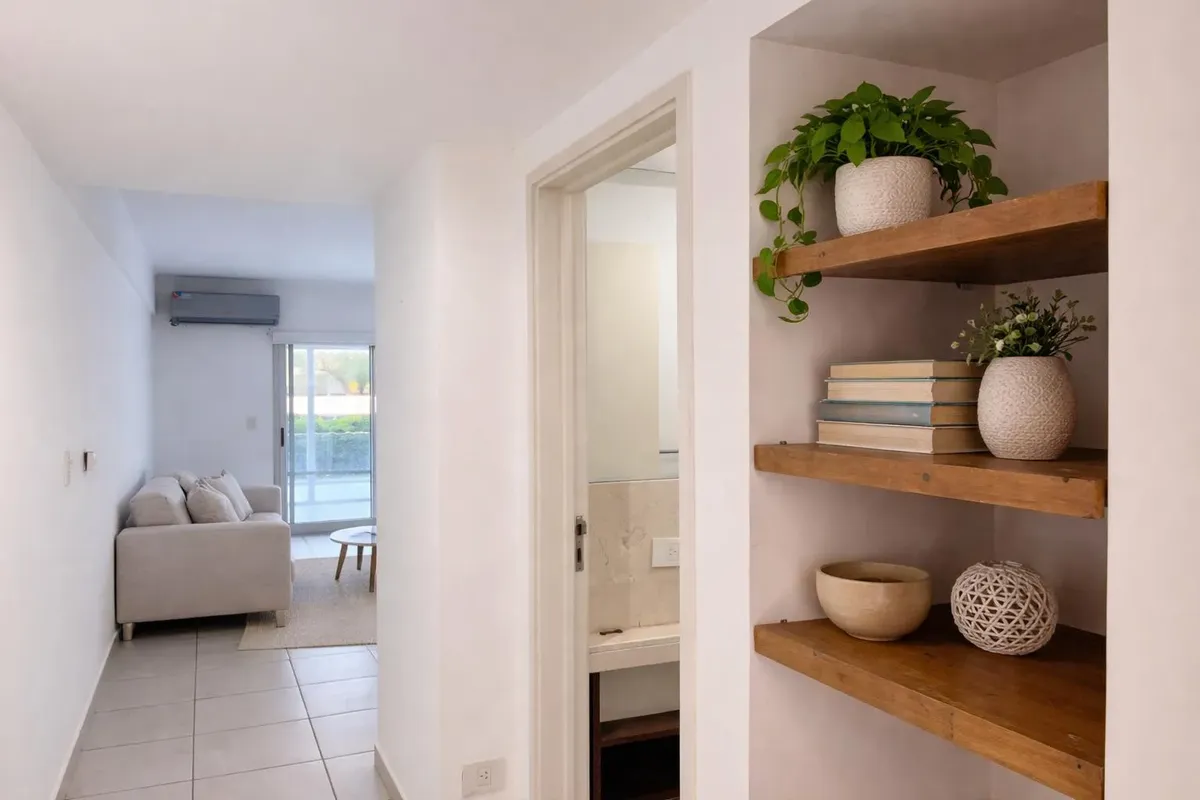 Unfurnished two-room apartment in Tigre