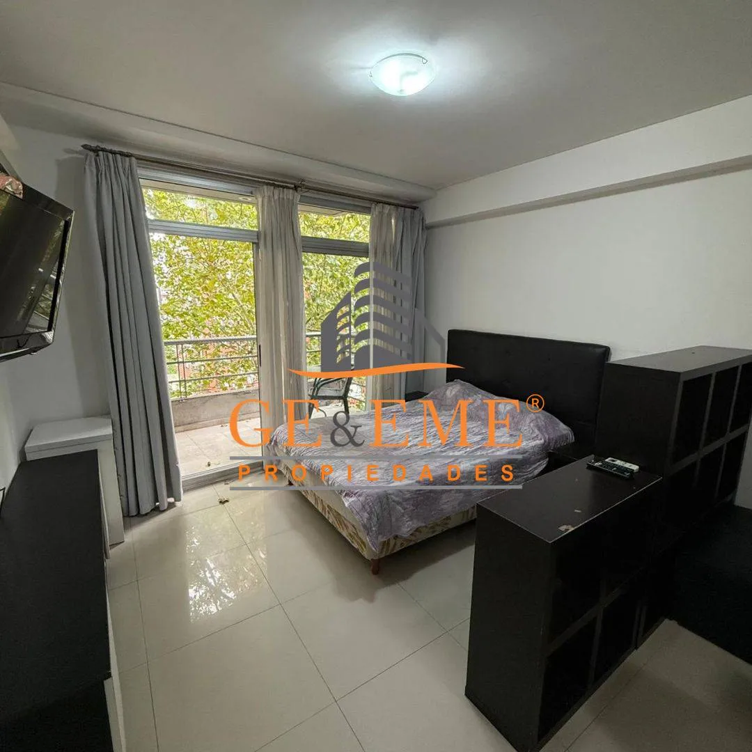 Kitnet com varanda em Palermo