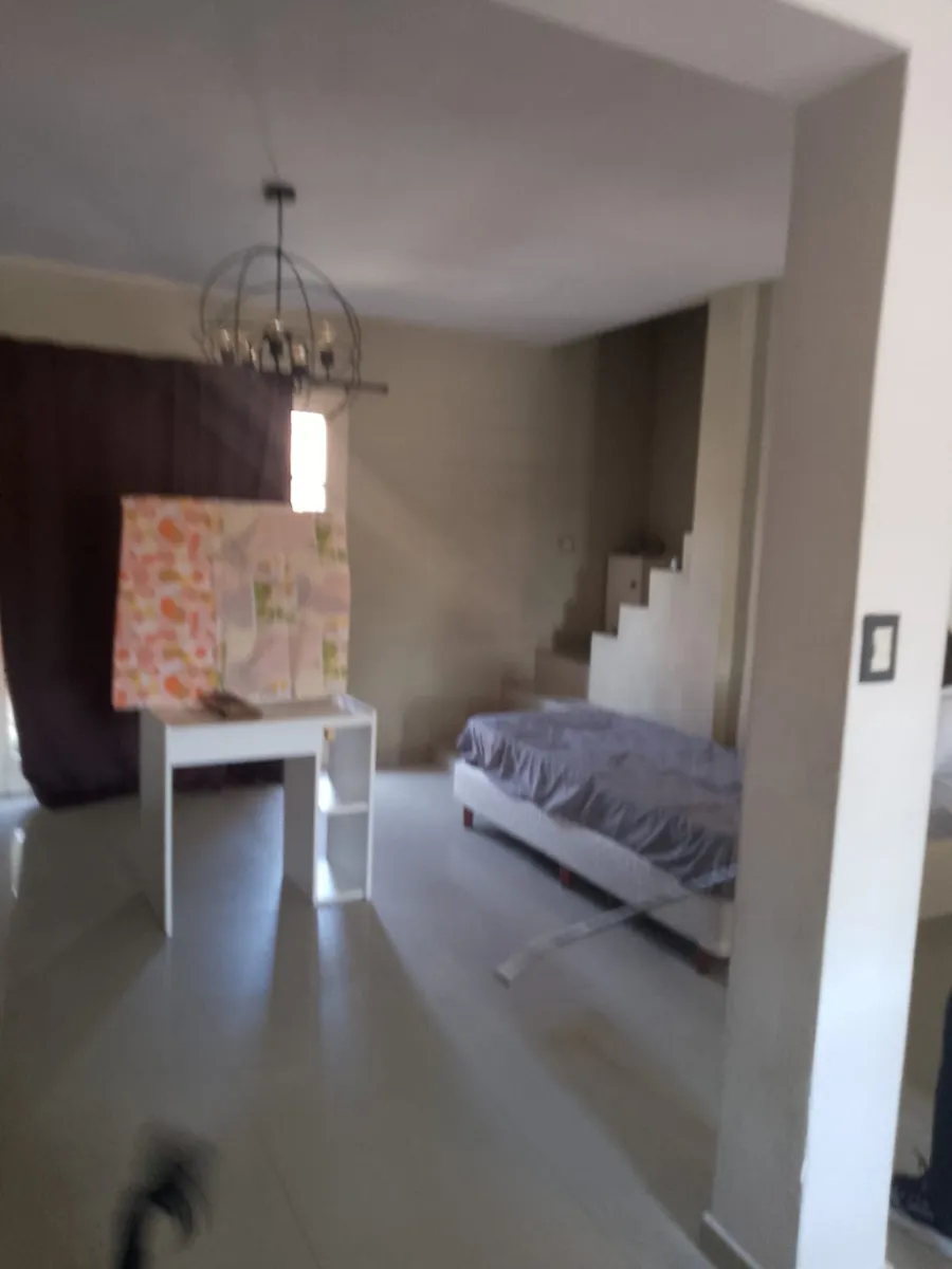 Apartamento de 2 dormitórios para alugar em Lanús Oeste