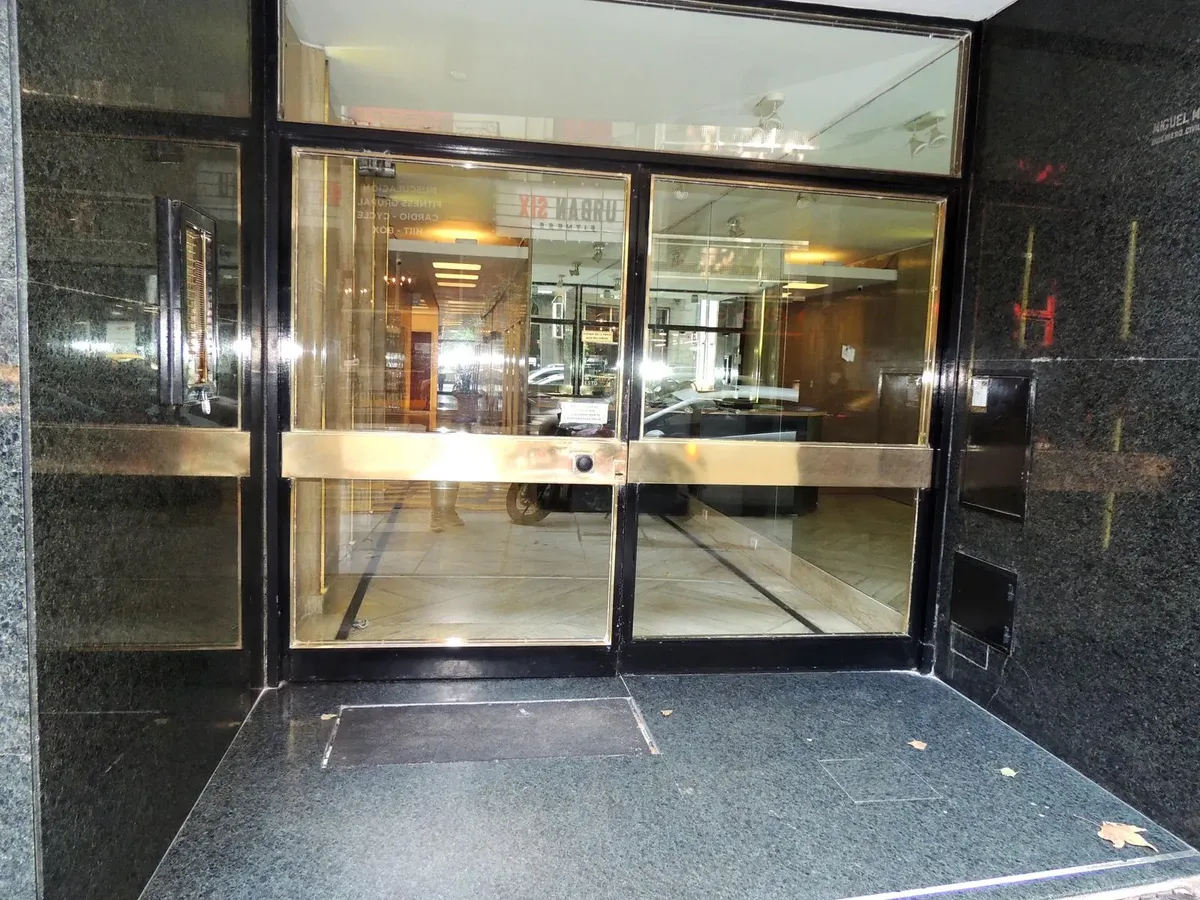 Studio apartment with separate kitchen in Recoleta