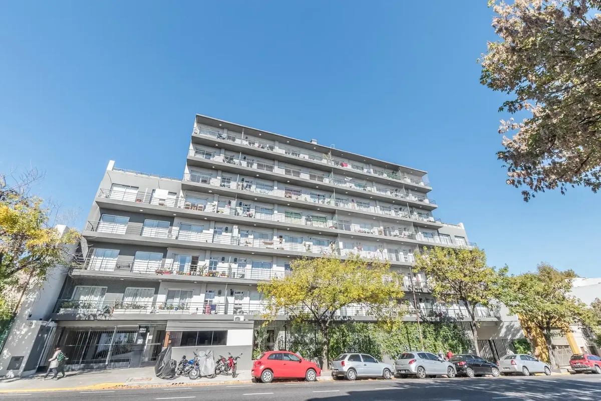 Departamento de 4 ambientes en Parque Patricios