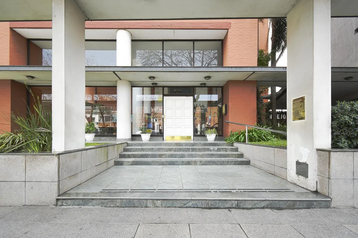 Two-room apartment with parking in San Isidro