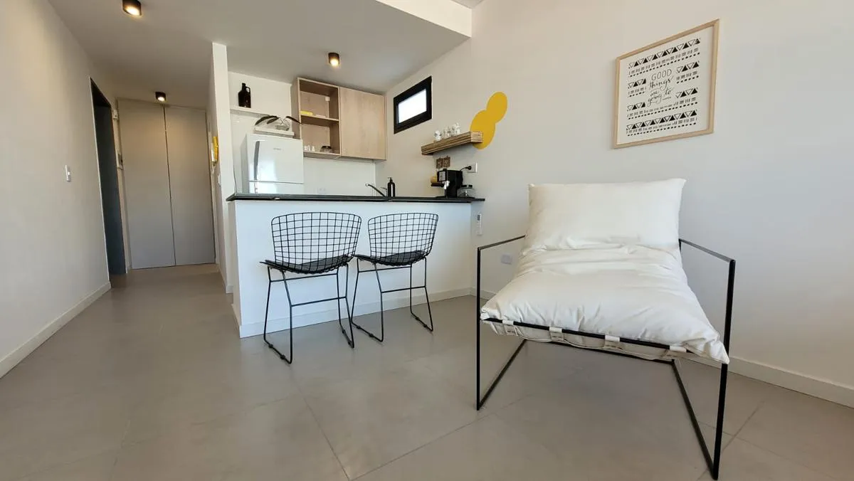 Kitnet mobiliada para locação temporária em Chacarita