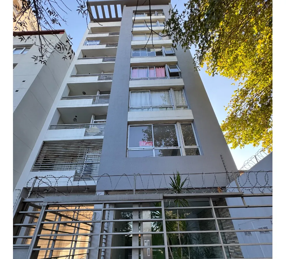 Квартира-студия в Lomas de Zamora на Av. Alsina