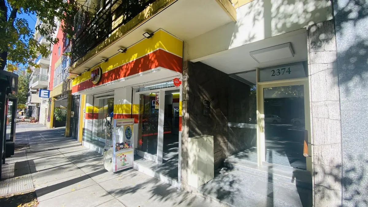 Departamento de 3 ambientes con escritorio en Flores