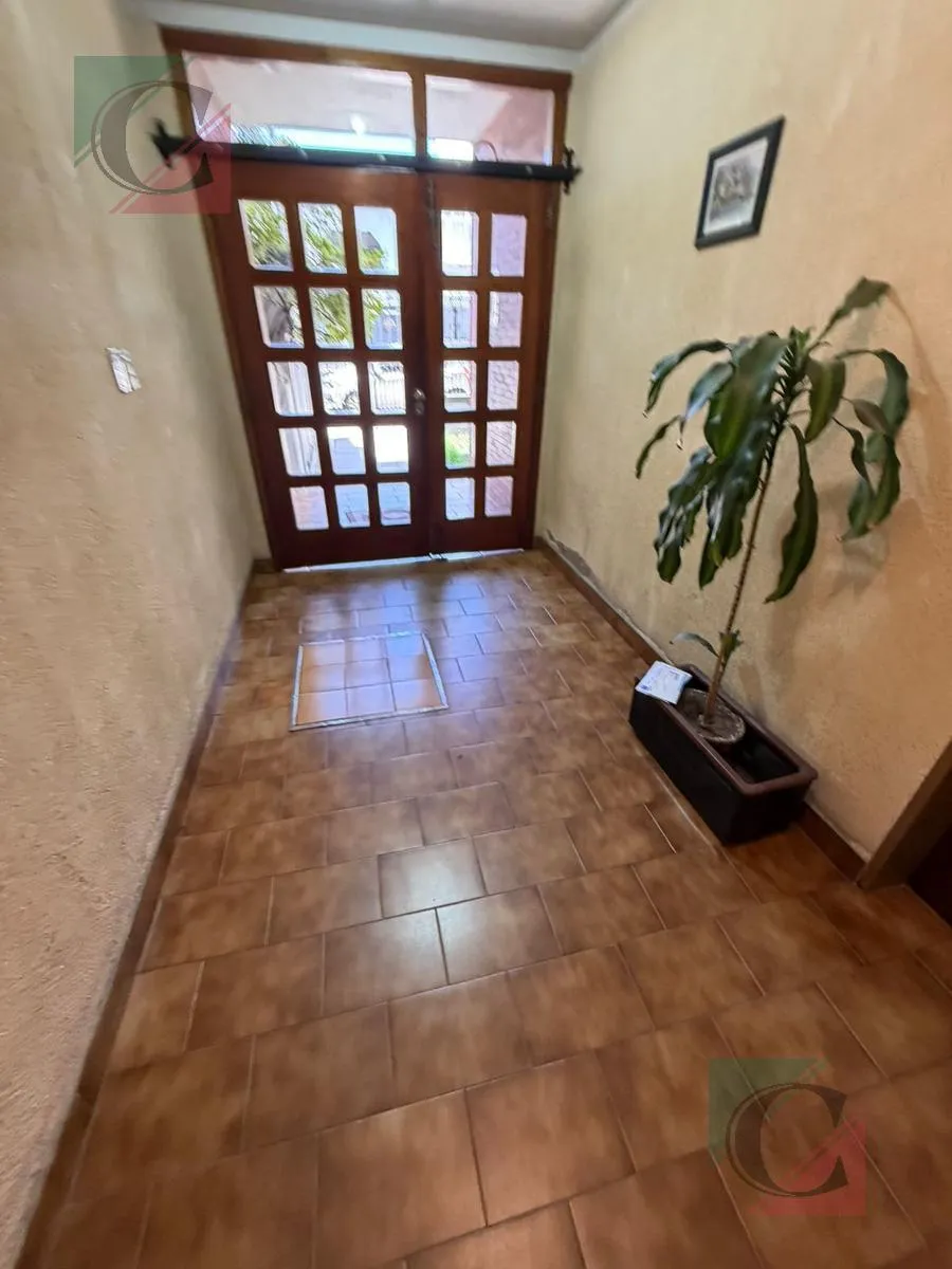 Apartamento de 2 ambientes com 1 quarto para alugar em Lanús Centro