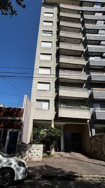 Аренда квартиры с 1 спальней и балконом в Lanús Oeste