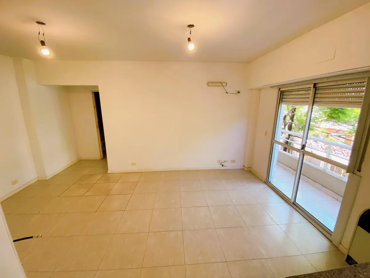 Two-room apartment for rent in Victoria