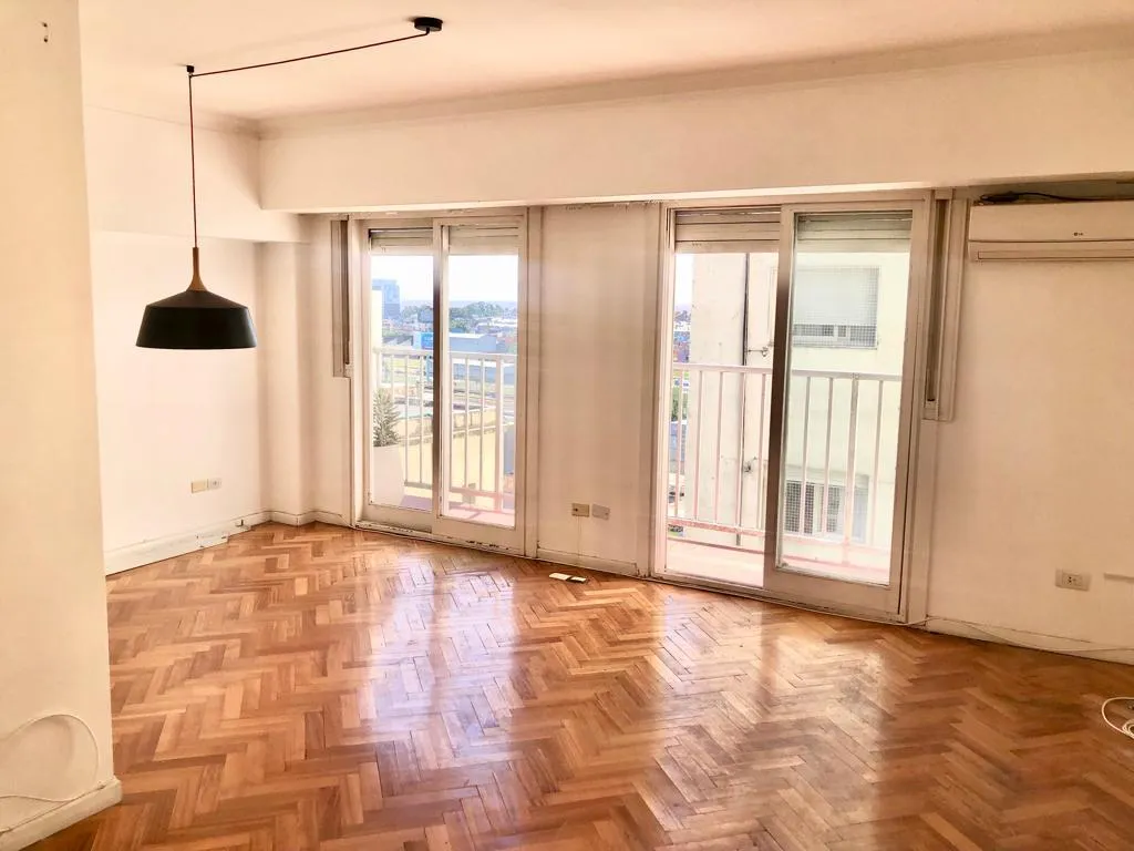 Трёхкомнатная квартира с 2 спальнями в Recoleta на 13-м этаже
