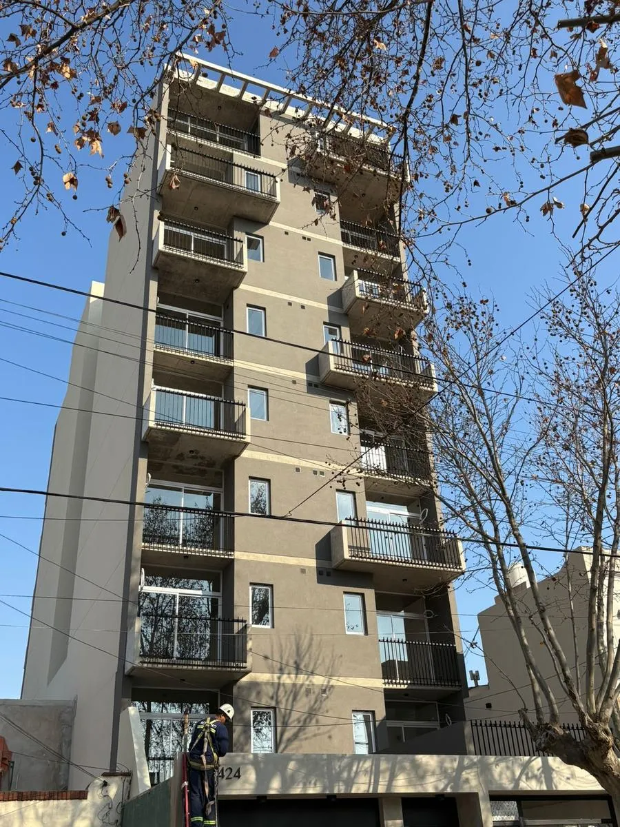 Monoambiente al frente en Caseros