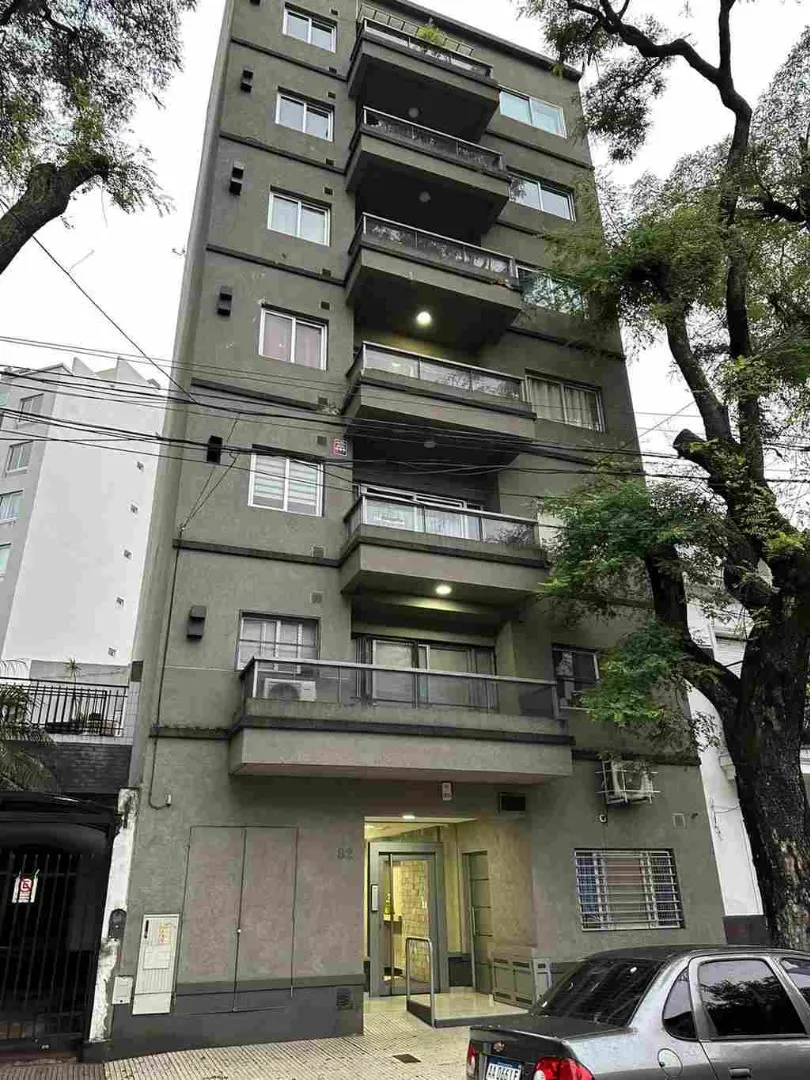 Apartamento de 2 ambientes novo no contrafrente em Villa Luro
