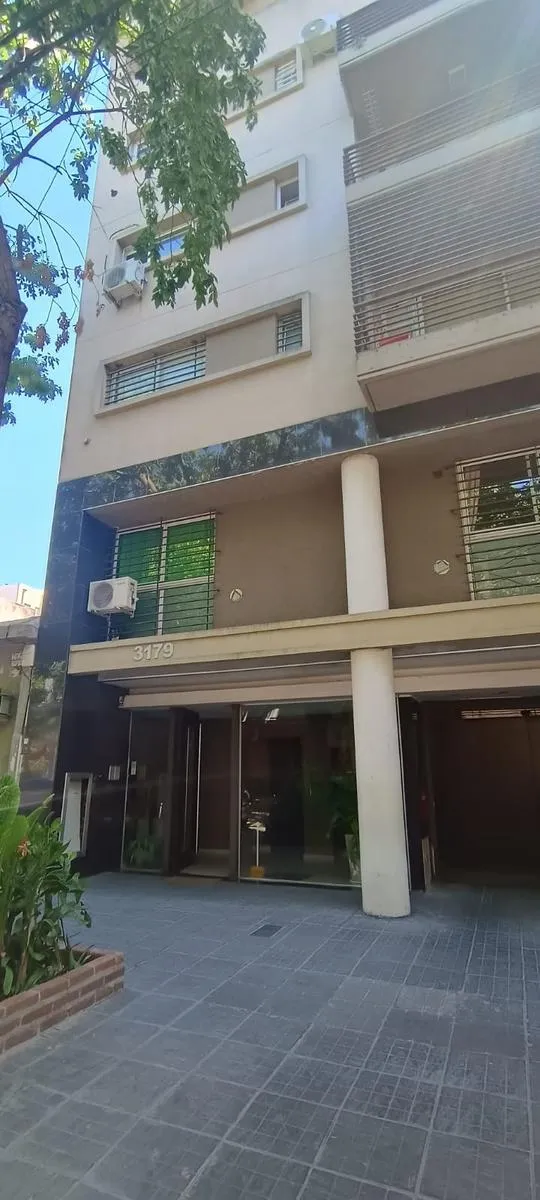 Monoambiente en Villa Pueyrredón al contrafrente con balcón