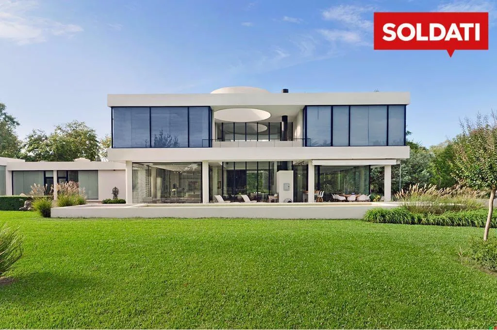 Seven-bedroom house for sale or rent in Altos de Pilar, Pilar