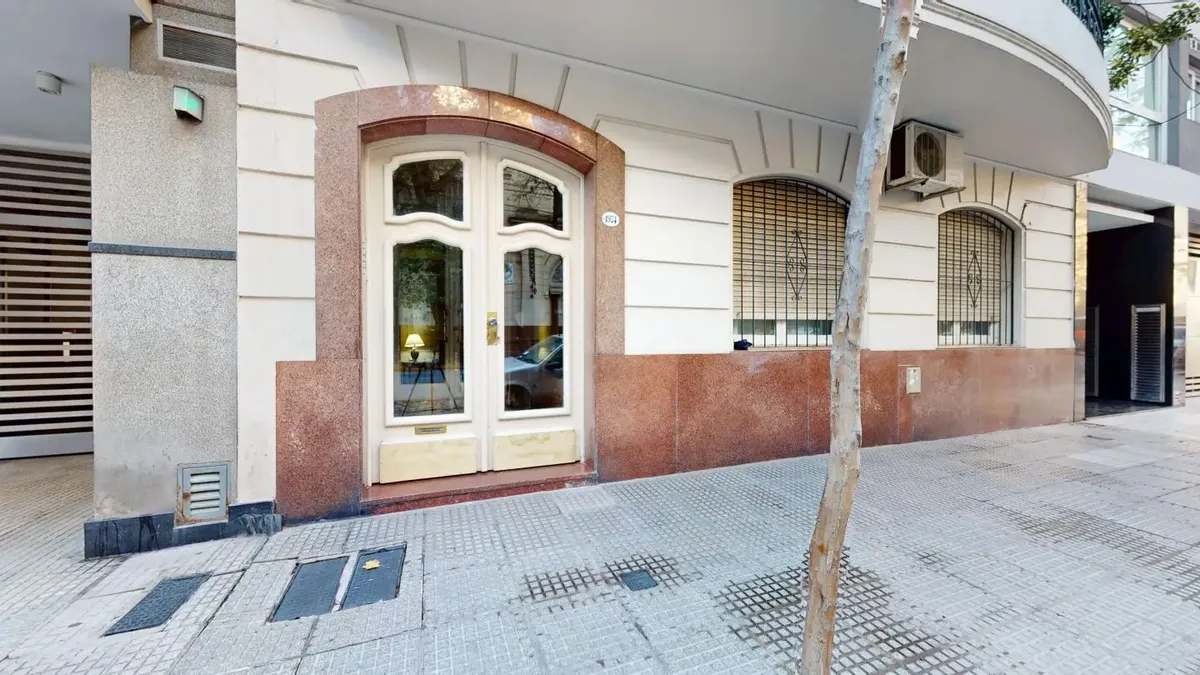 Apartamento meio andar de 3 ambientes em Palermo