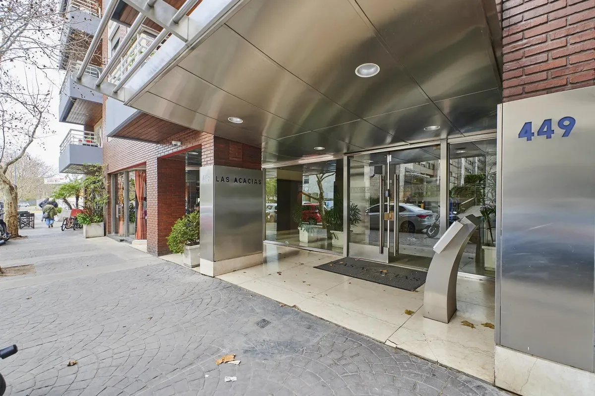 Kitnet mobiliada em Puerto Madero com varanda e ar-condicionado