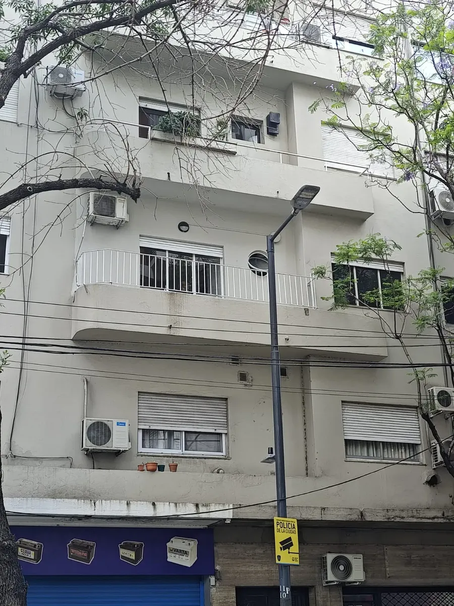 Departamento de 2 ambientes en Almagro con terraza de uso común