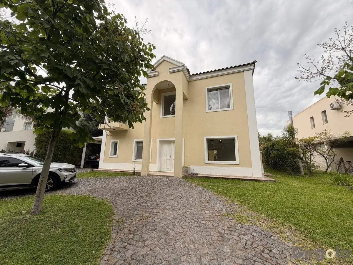 Four-bedroom house for rent in Los Sauces, Nordelta (Tigre)