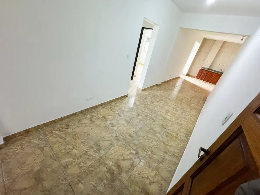 Apartamento de quatro ambientes com 3 dormitórios em Lanús Centro