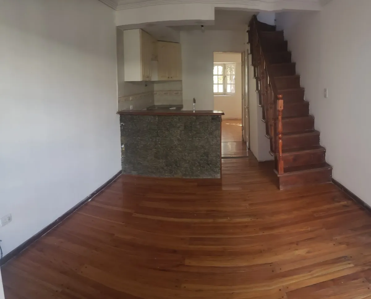 Duplex three-room apartment in Ramos Mejía, La Matanza